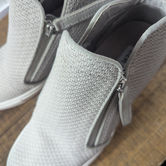 Steve Madden Gray High-Top Sneakers - Picture 6 of 8